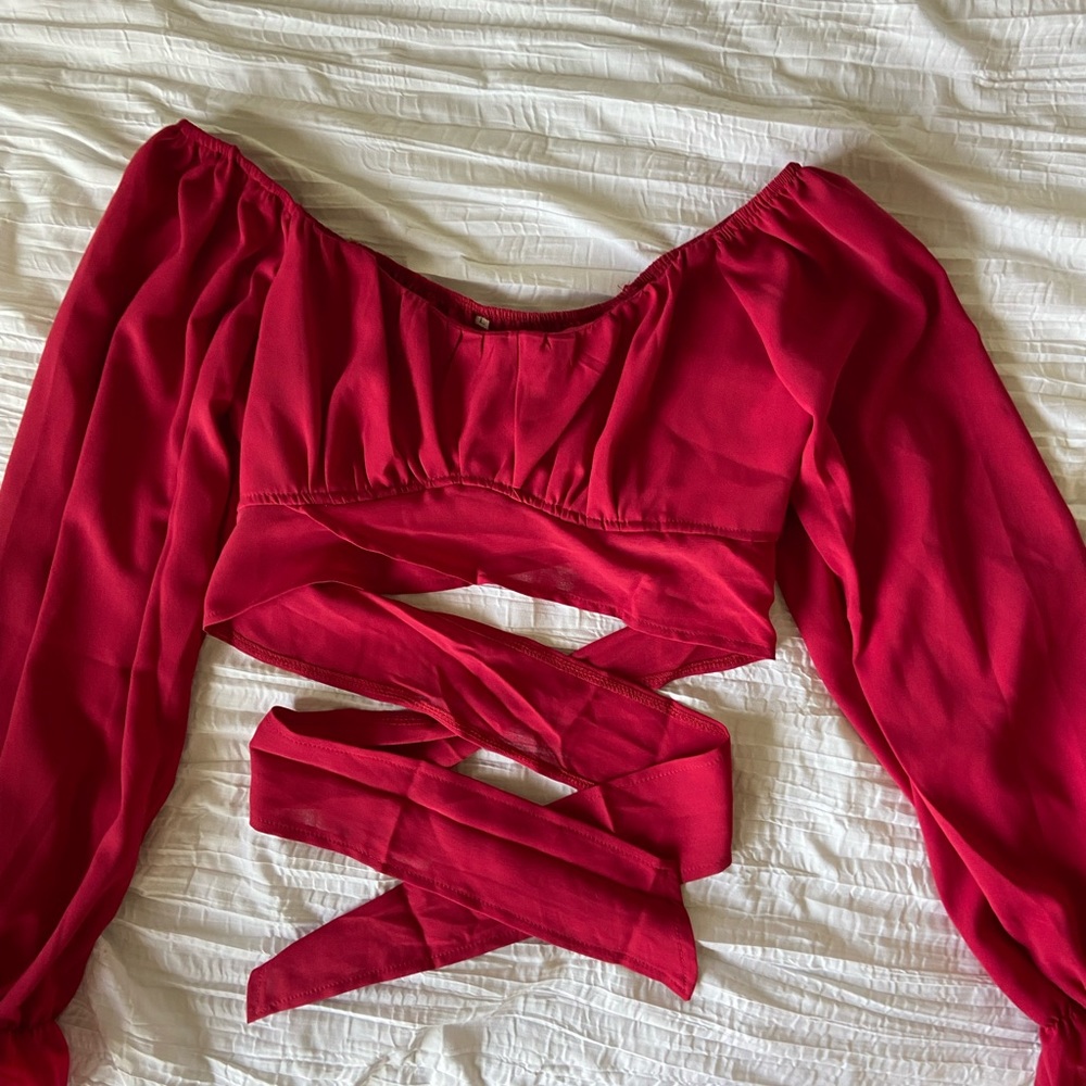 Red Off the Shoulder Tie around Crop Top